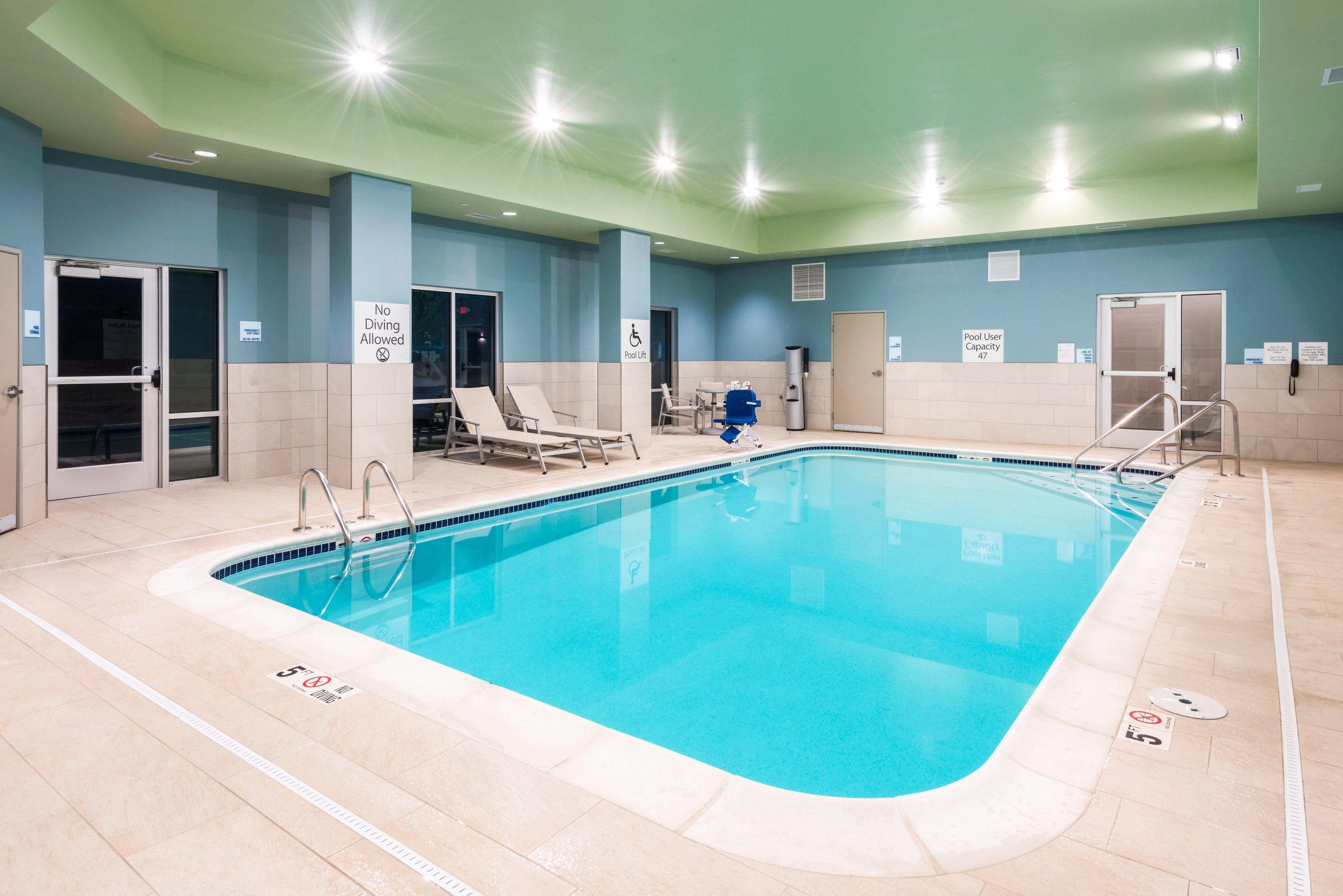 Holiday Inn Express & Suites St. Louis - Chesterfield By Ihg Dış mekan fotoğraf